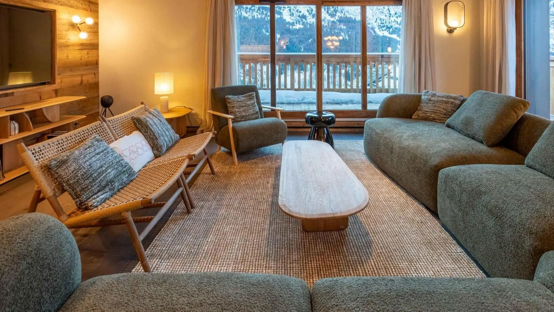 Brand New Luxury Appartement In Morel 50 Meters From The Slopes Mussillon 0*,  Francia